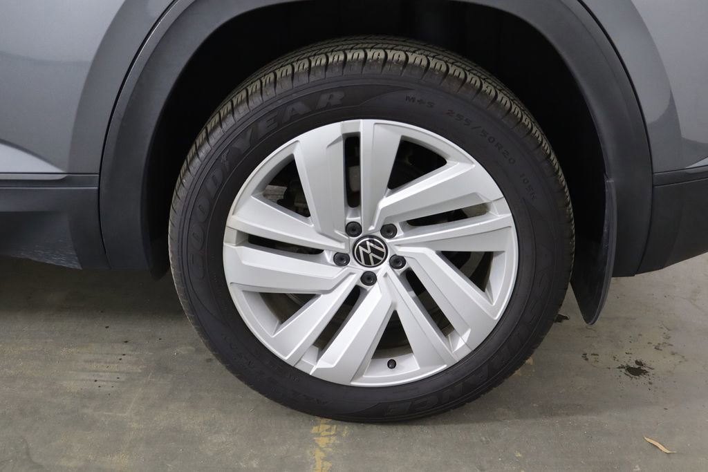 Used 2021 Volkswagen Atlas Cross Sport SE AWD/4WD image 42