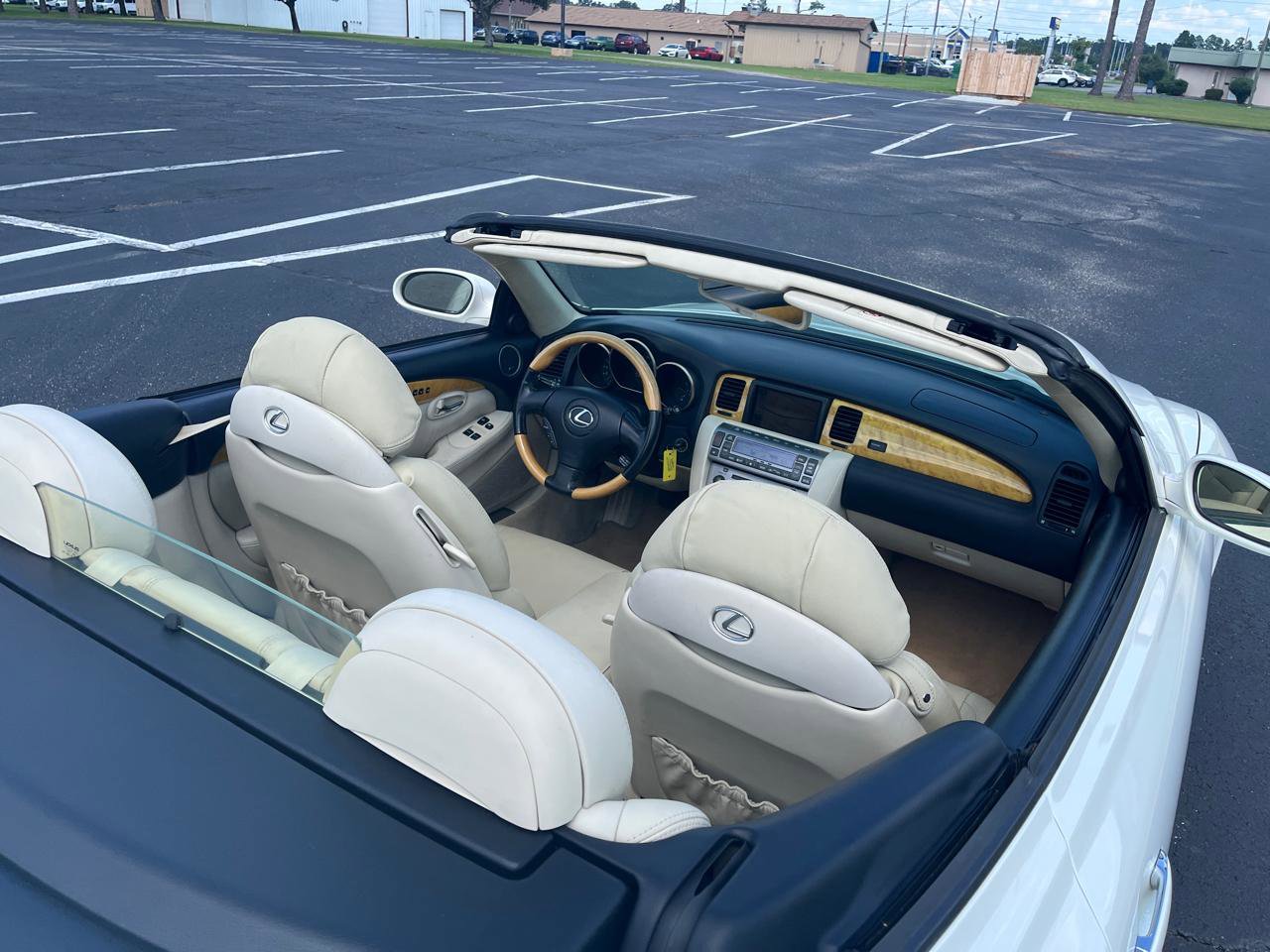 Used 2005 Lexus SC 430 Convertible image 19