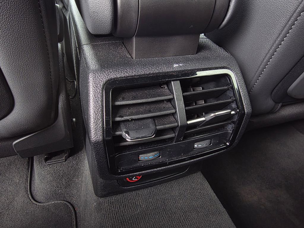 Used 2024 Audi Q3 2.0T Premium AWD/4WD image 25