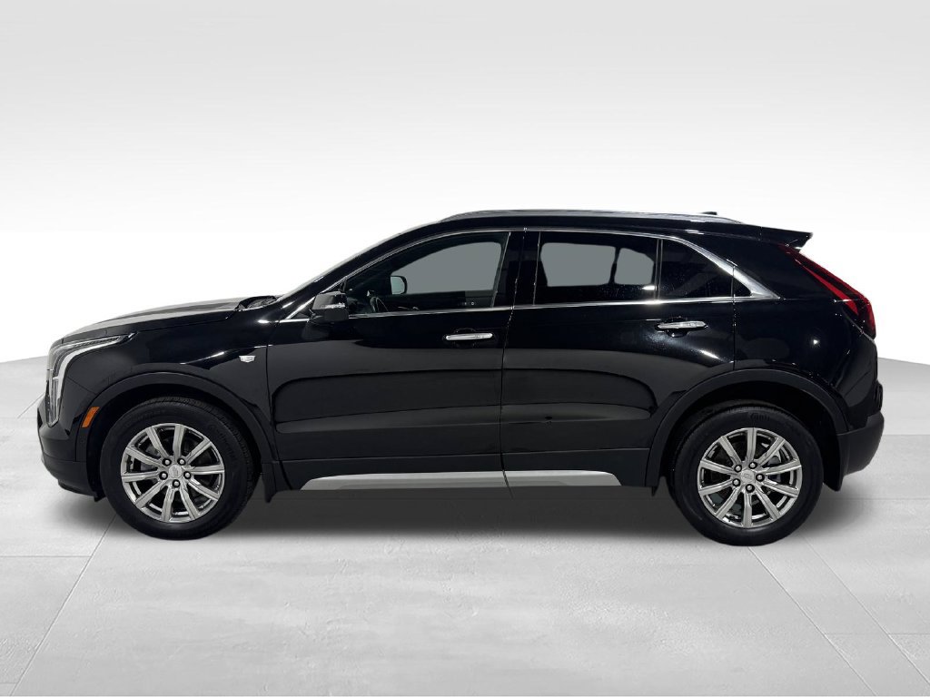 Used 2022 Cadillac XT4 Premium Luxury w/ Enhanced Visibility Package AWD/4WD image 13