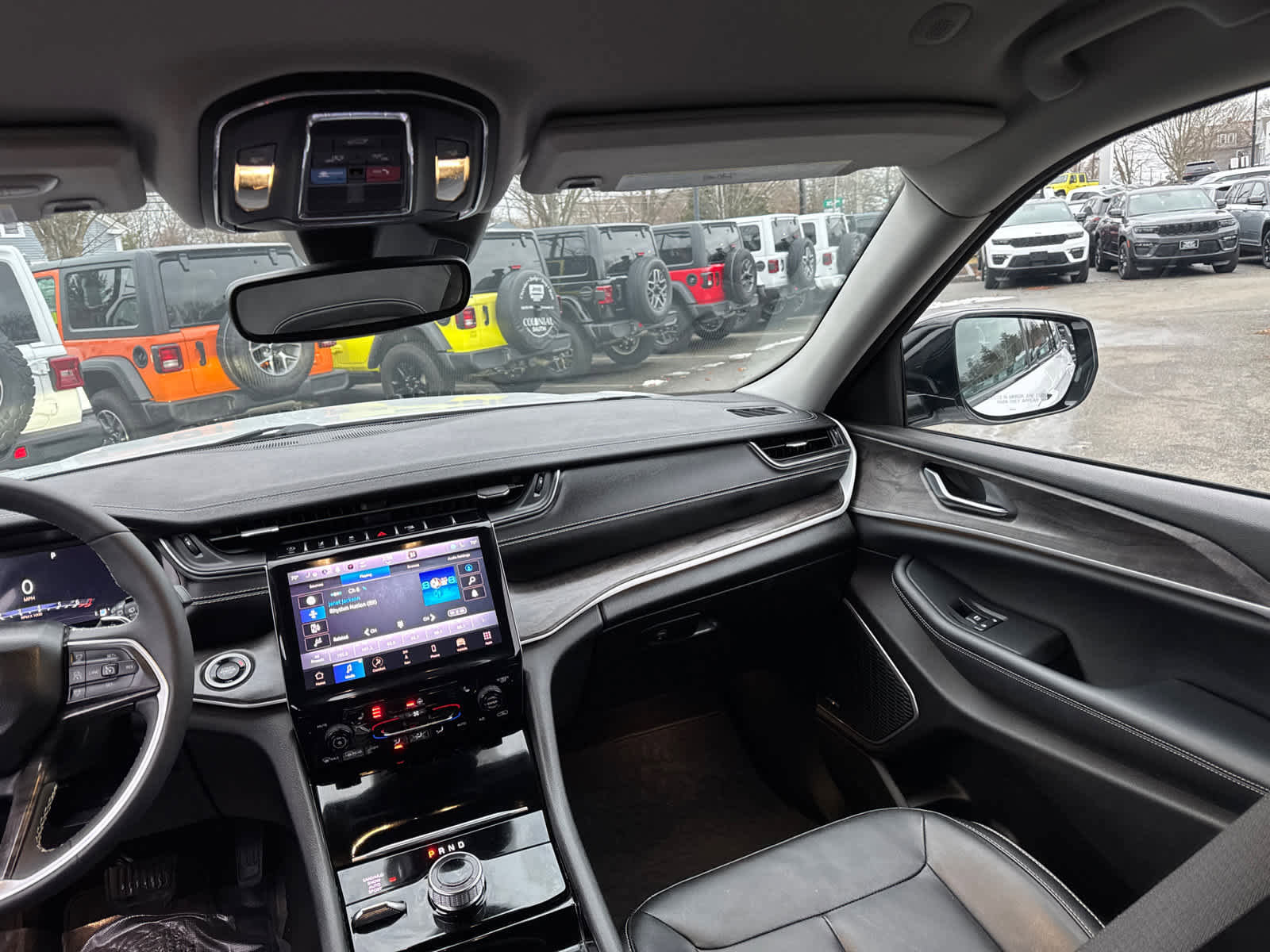 Used 2023 Jeep Grand Cherokee Limited w/ Trailer Tow Prep Group (B) image 35