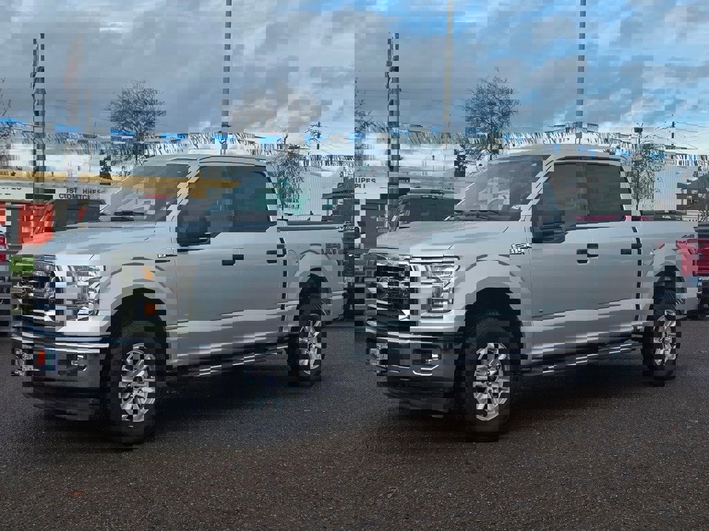 Used 2017 Ford F150 XLT w/ Equipment Group 301A Mid