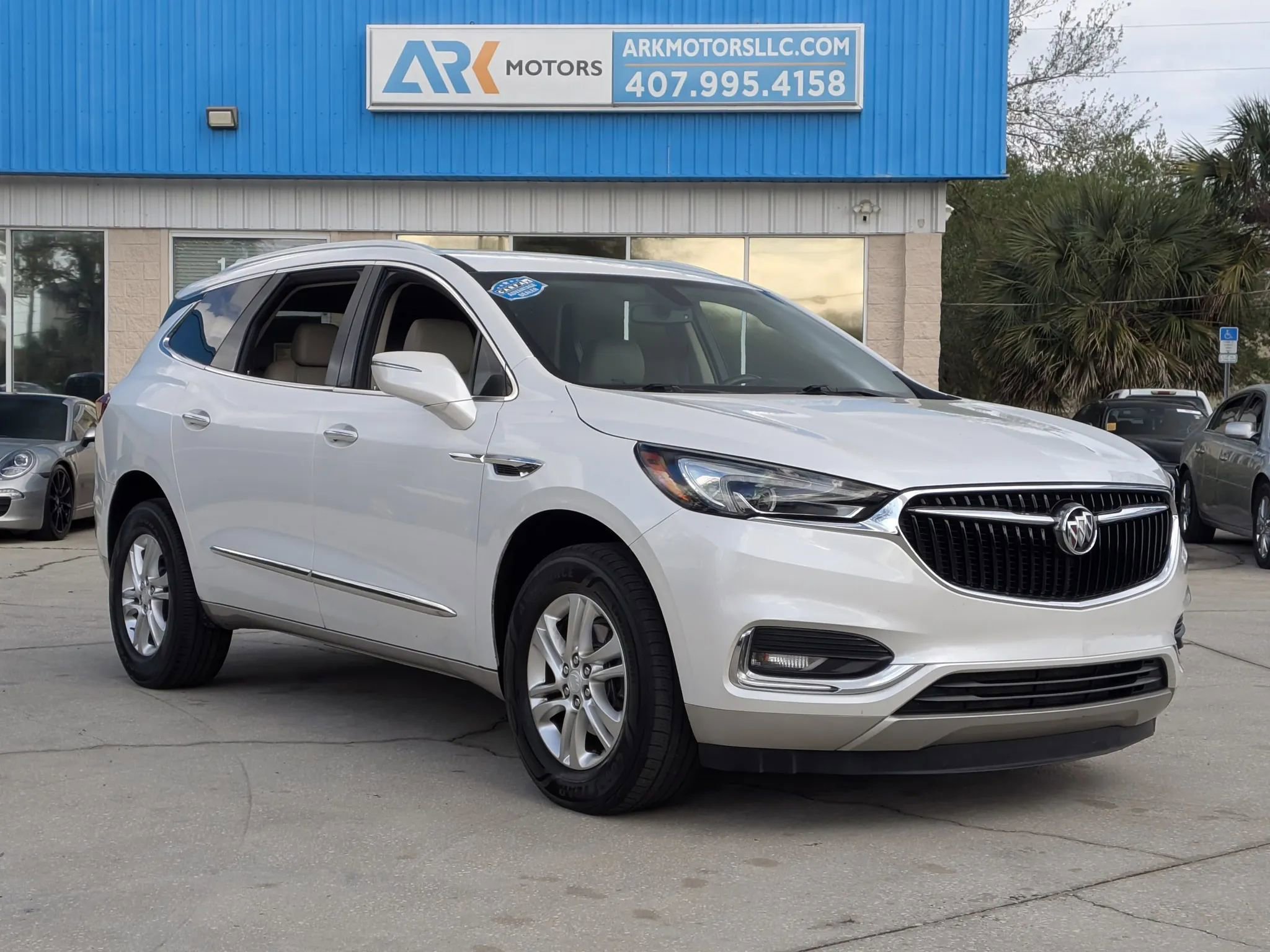 Used 2020 Buick Enclave Essence FWD image 4