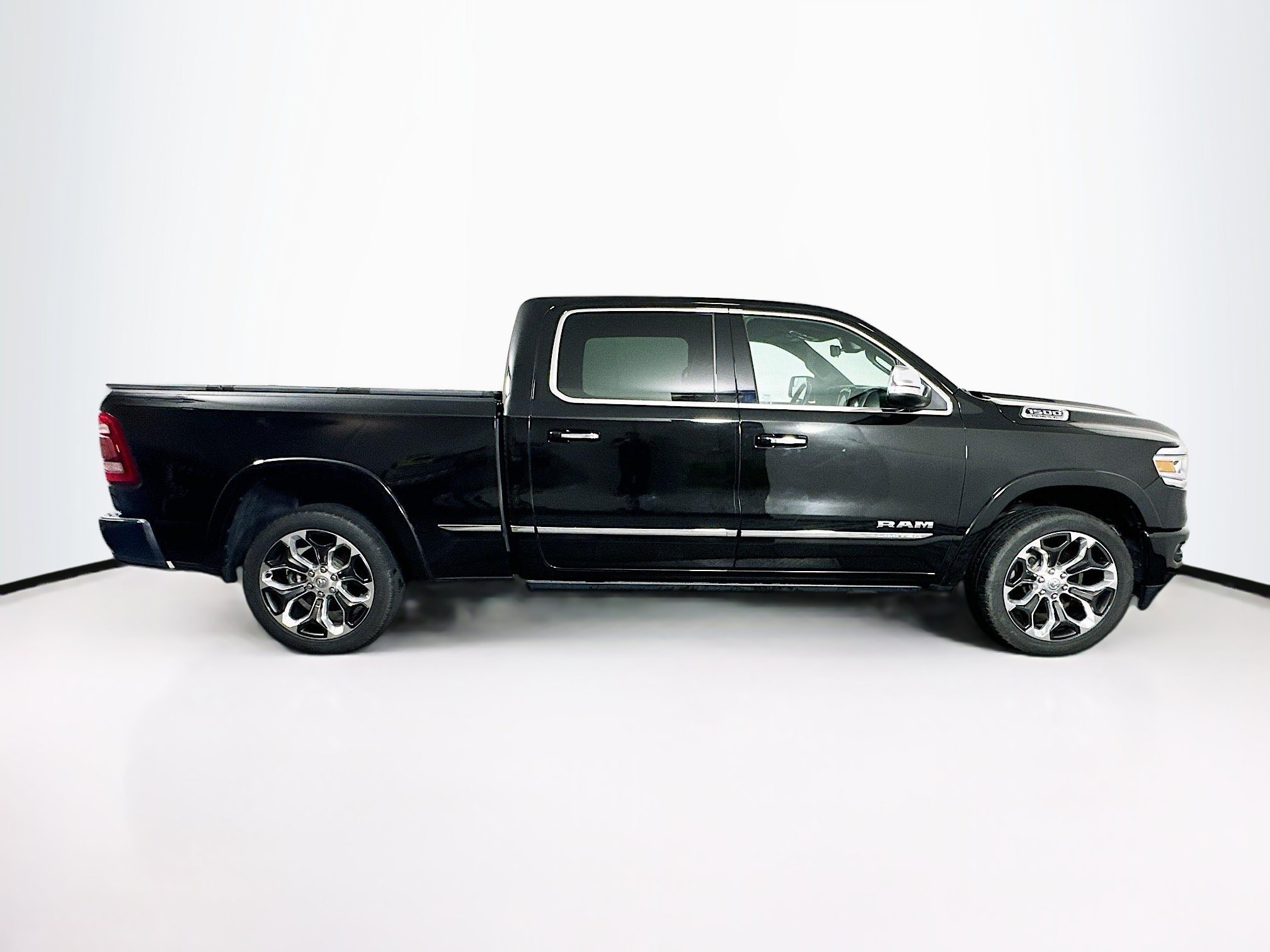 Used 2021 RAM 1500 Limited AWD/4WD image 10