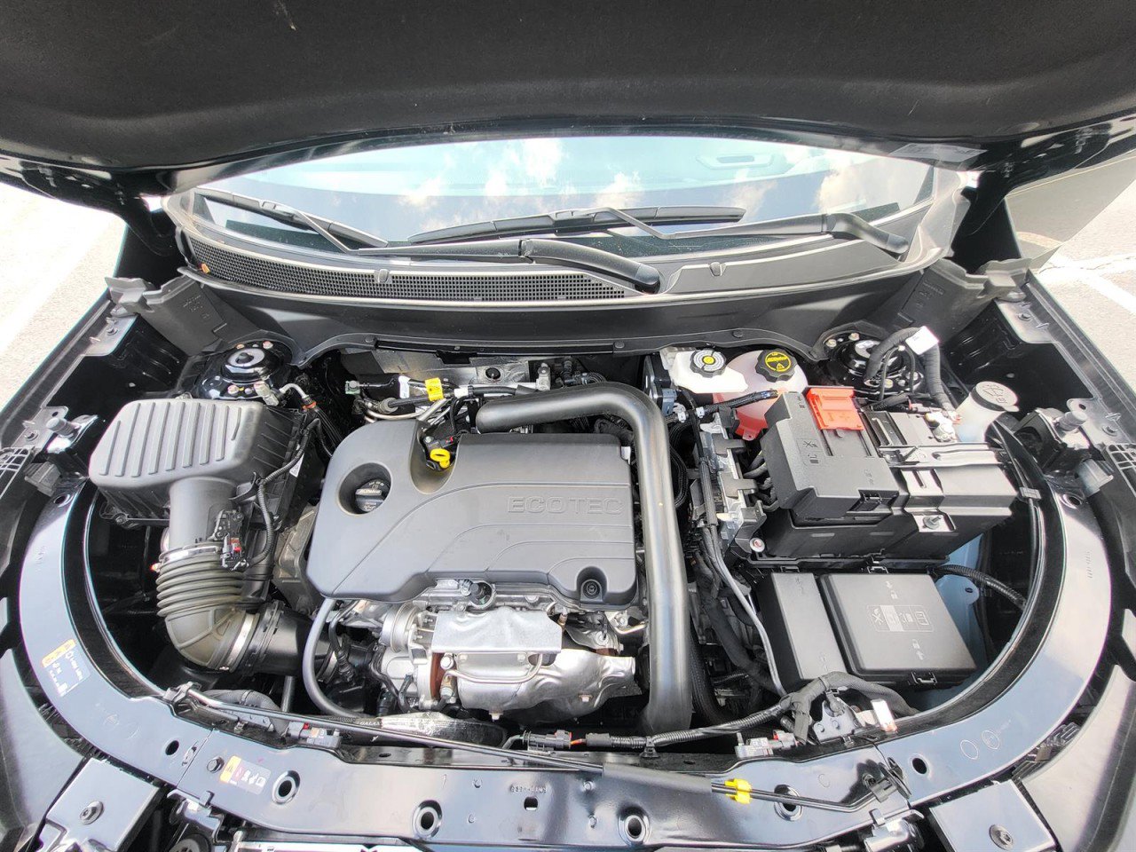 Used 2025 Chevrolet Equinox LT w/ Convenience Package II image 10