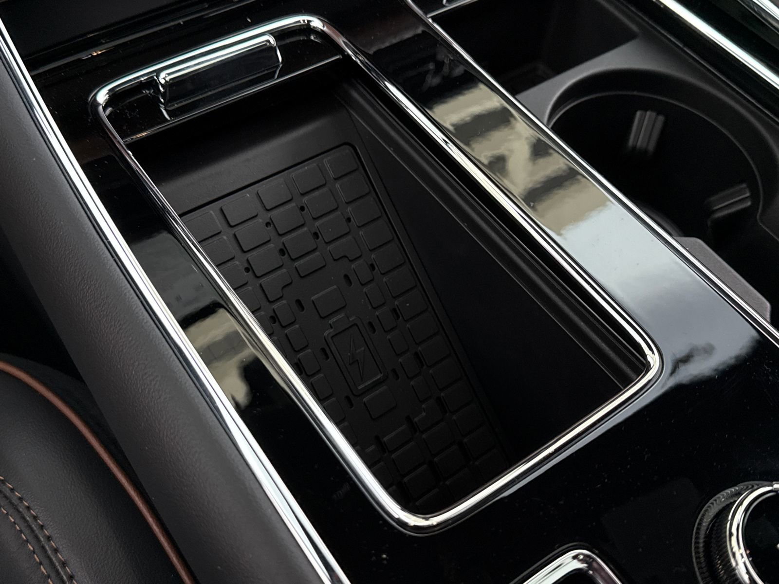 New 2025 Lincoln Aviator Black Label image 25