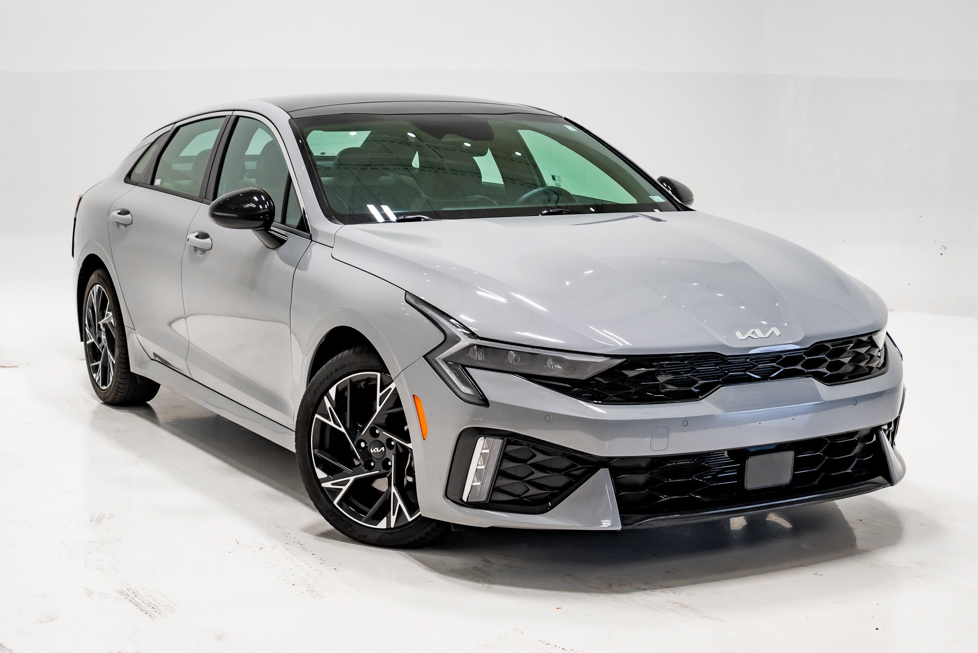 Used 2025 Kia K5 GT-Line w/ GT-Line Premium Package FWD image 6