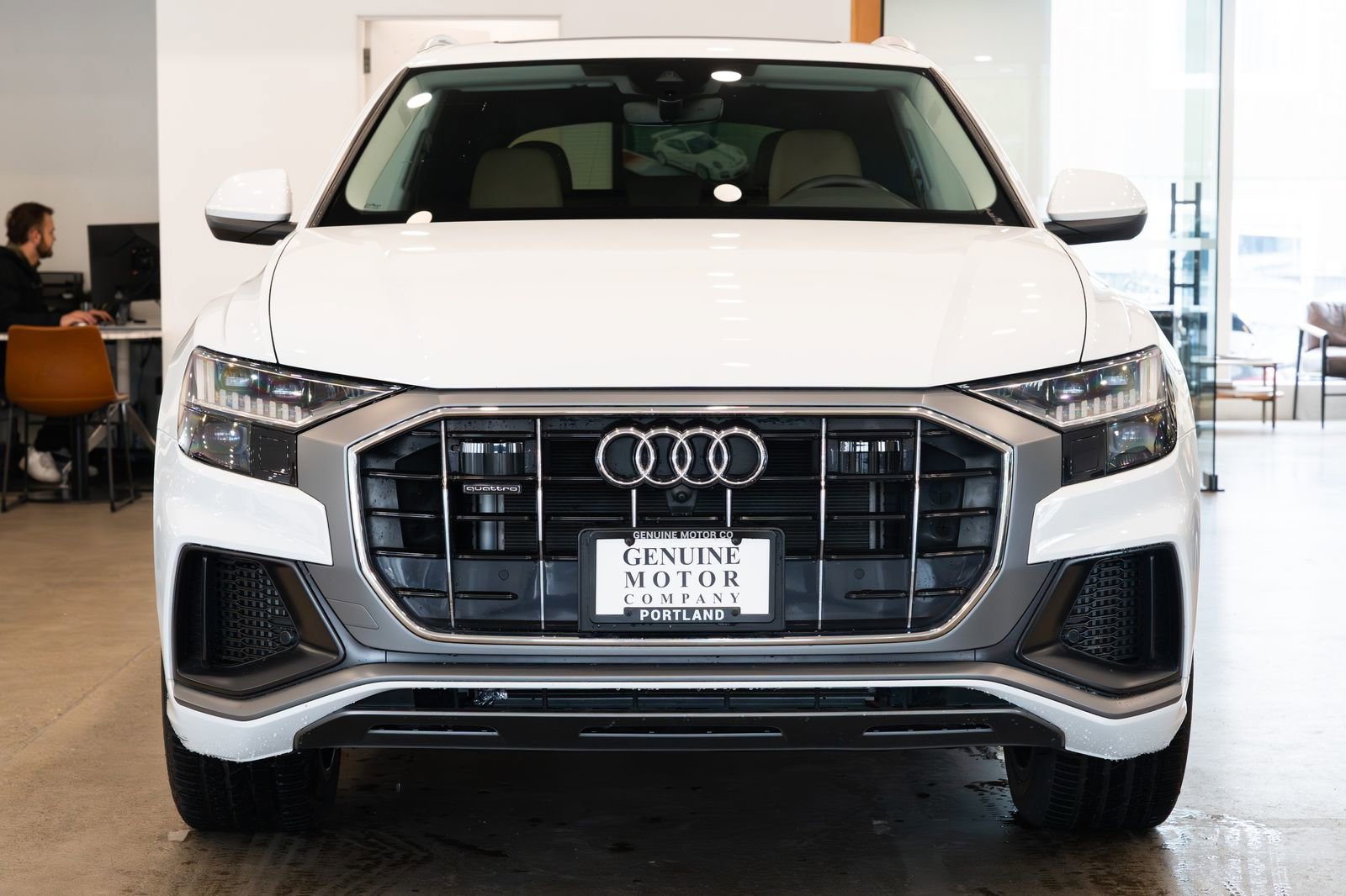 Used 2023 Audi Q8 Premium Plus w/ Premium Plus Package AWD/4WD image 2