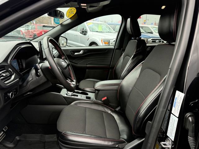 Certified 2024 Ford Escape ST-Line w/ Tech Pack #1 image 6