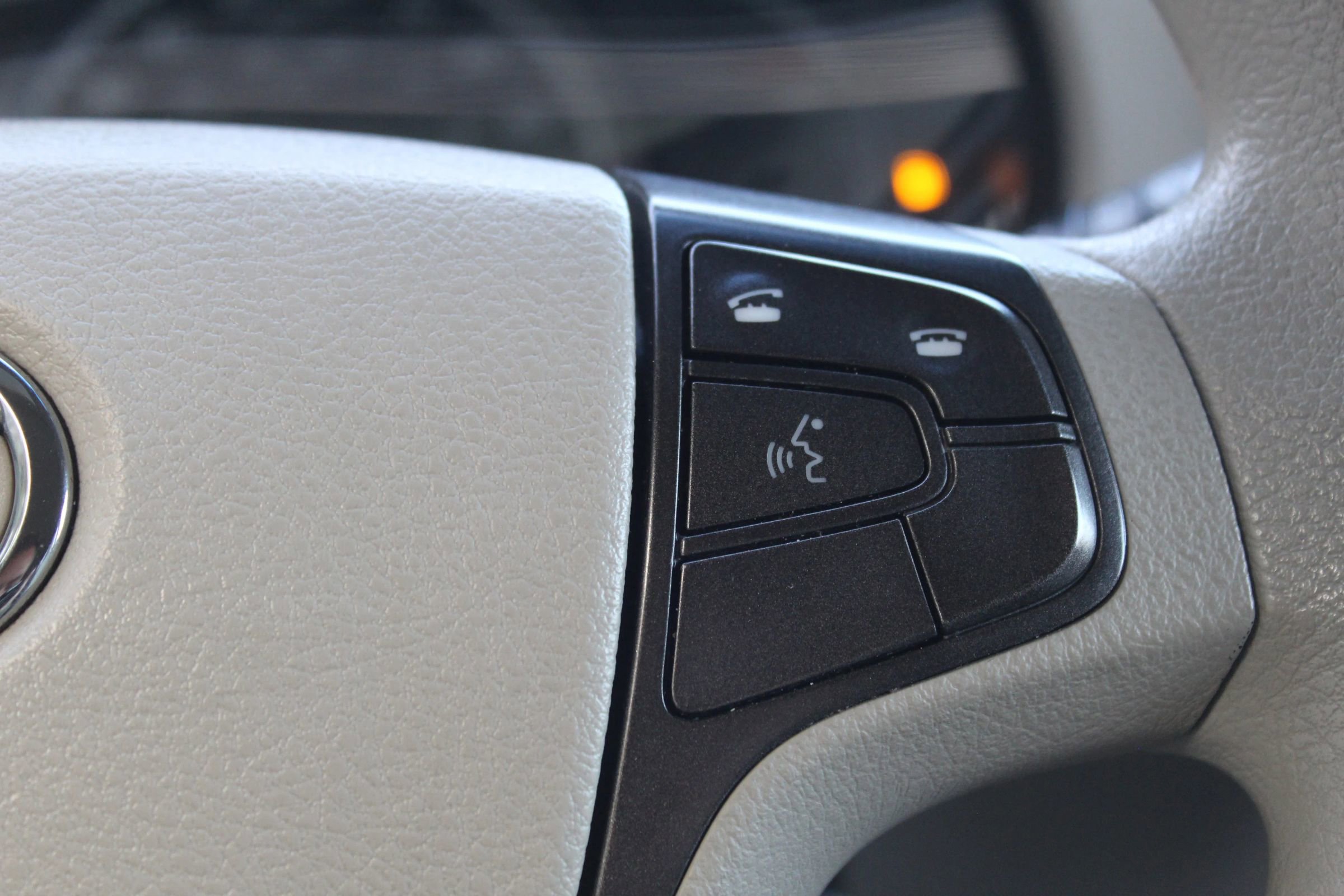 Used 2011 Toyota Sienna LE image 26