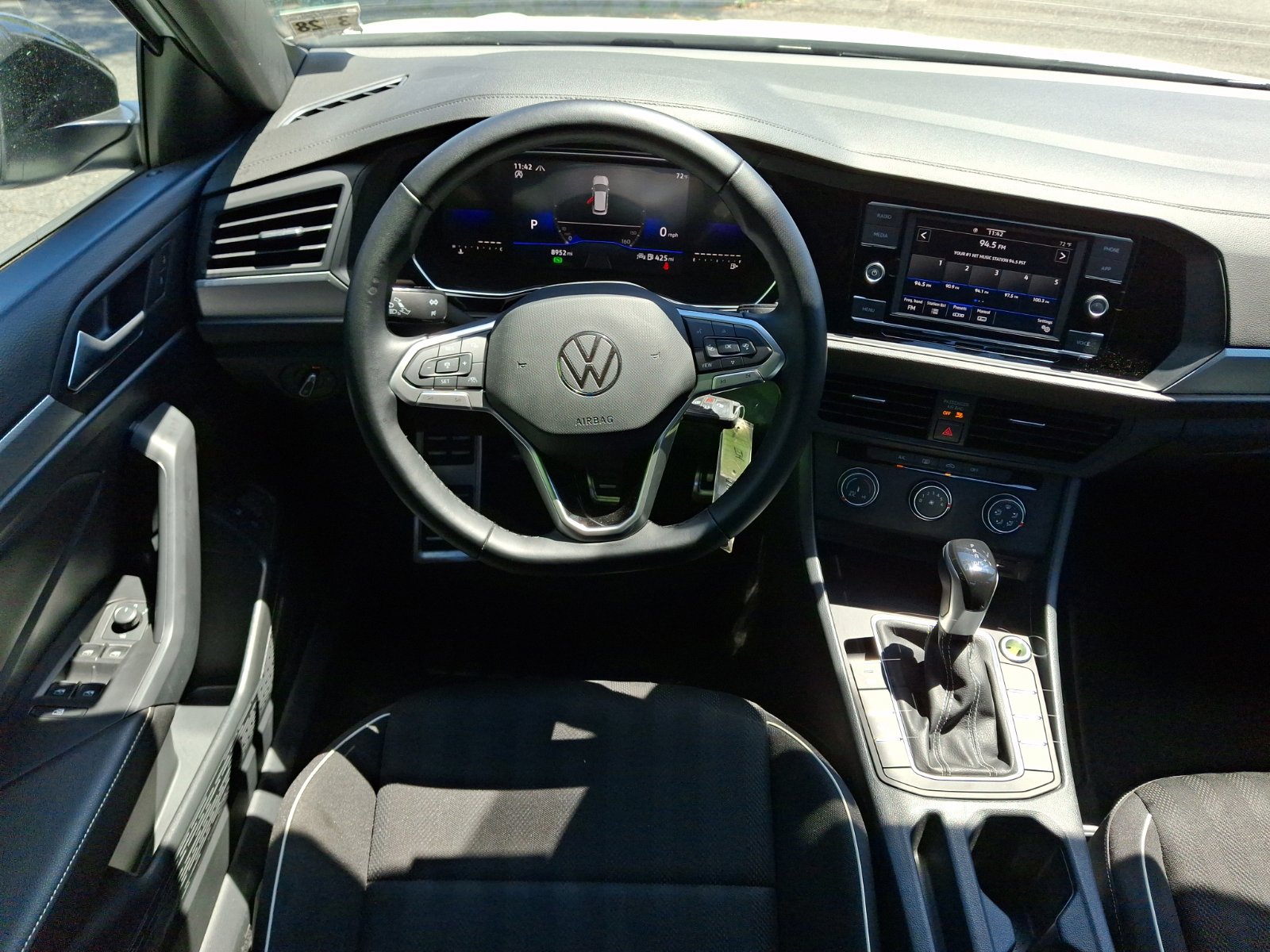 Used 2023 Volkswagen Jetta Sport FWD image 12