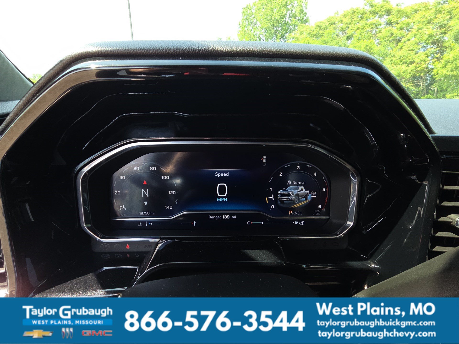 Used 2024 Chevrolet Silverado 3500 LT AWD/4WD image 17