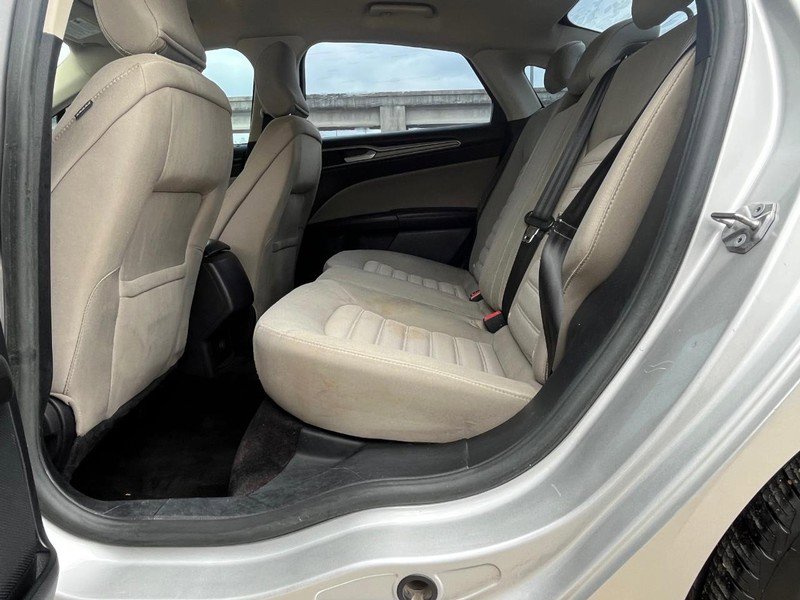 Used 2017 Ford Fusion S image 10