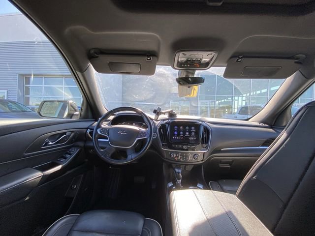 Used 2022 Chevrolet Traverse Premier w/ Redline Edition FWD image 8