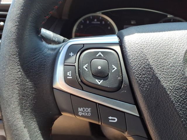 Used 2015 Toyota Camry SE FWD image 16