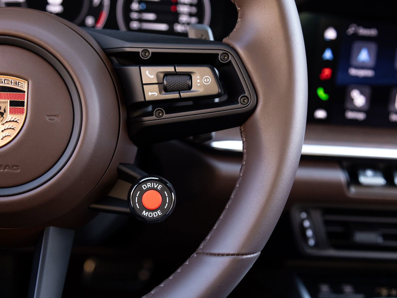 Certified 2026 Porsche 911 Carrera image 16