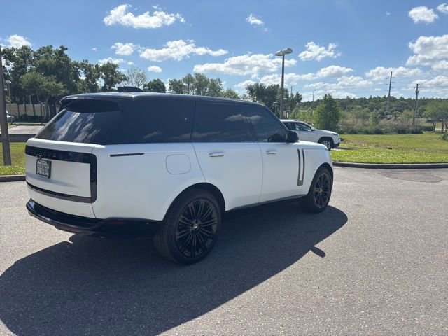Used 2025 Land Rover Range Rover SE AWD/4WD image 7