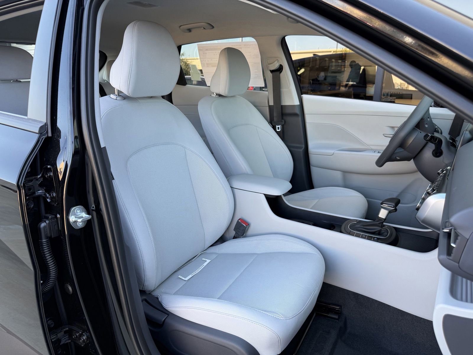New 2026 Hyundai Kona SE FWD image 23