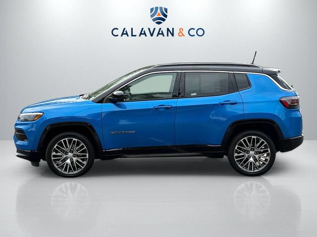 Used 2024 Jeep Compass Limited w/ Elite Group AWD/4WD image 4