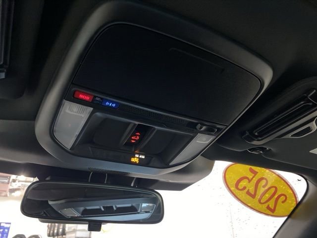 Used 2025 Subaru Forester Premium image 22