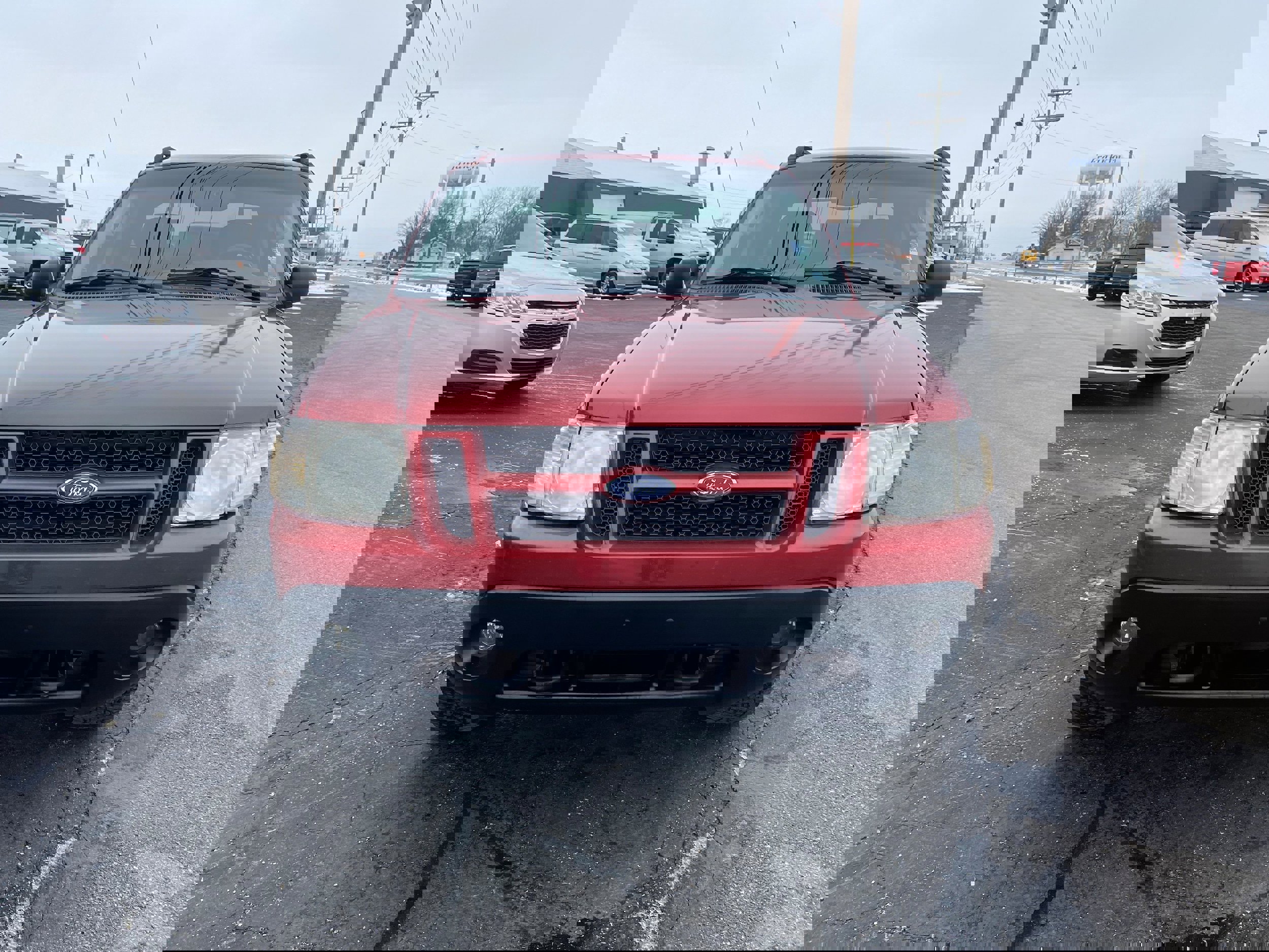 Used 2005 Ford Explorer Sport Trac XLS image 2