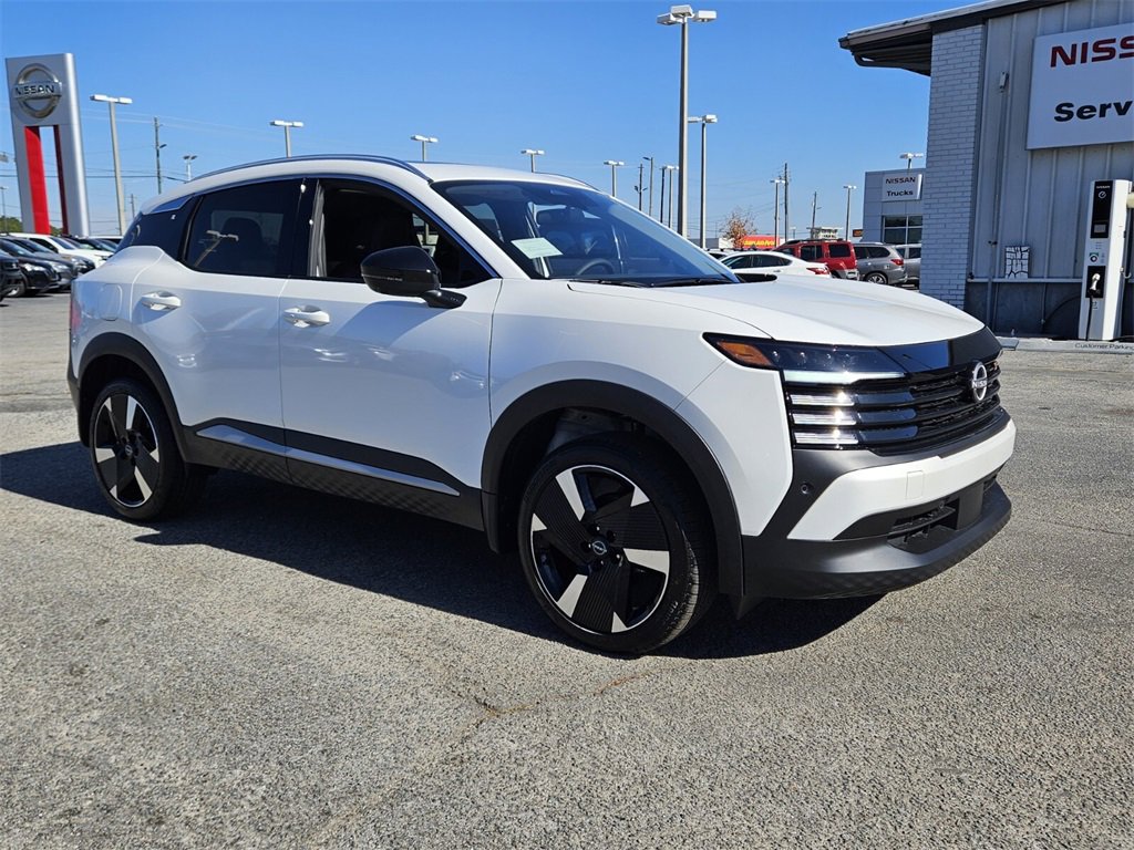 New 2026 Nissan Kicks SR w/ SR Premium Package image 16