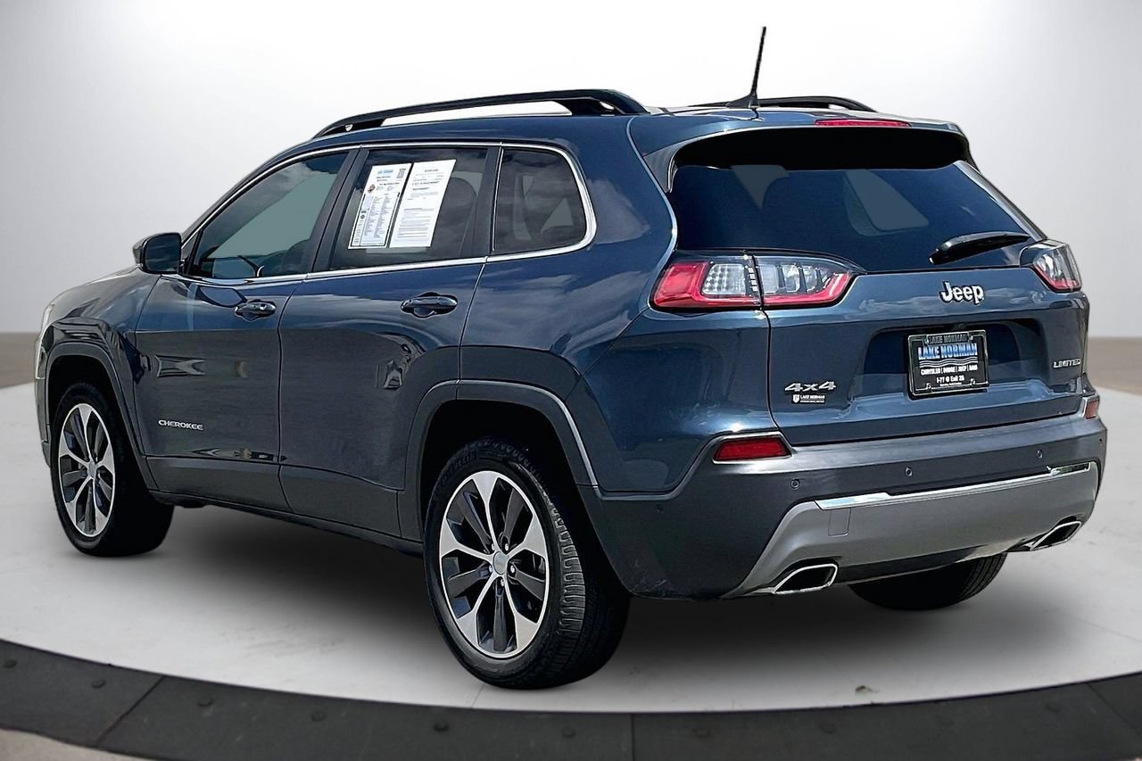 Certified 2022 Jeep Cherokee Limited w/ Elite Package AWD/4WD image 6