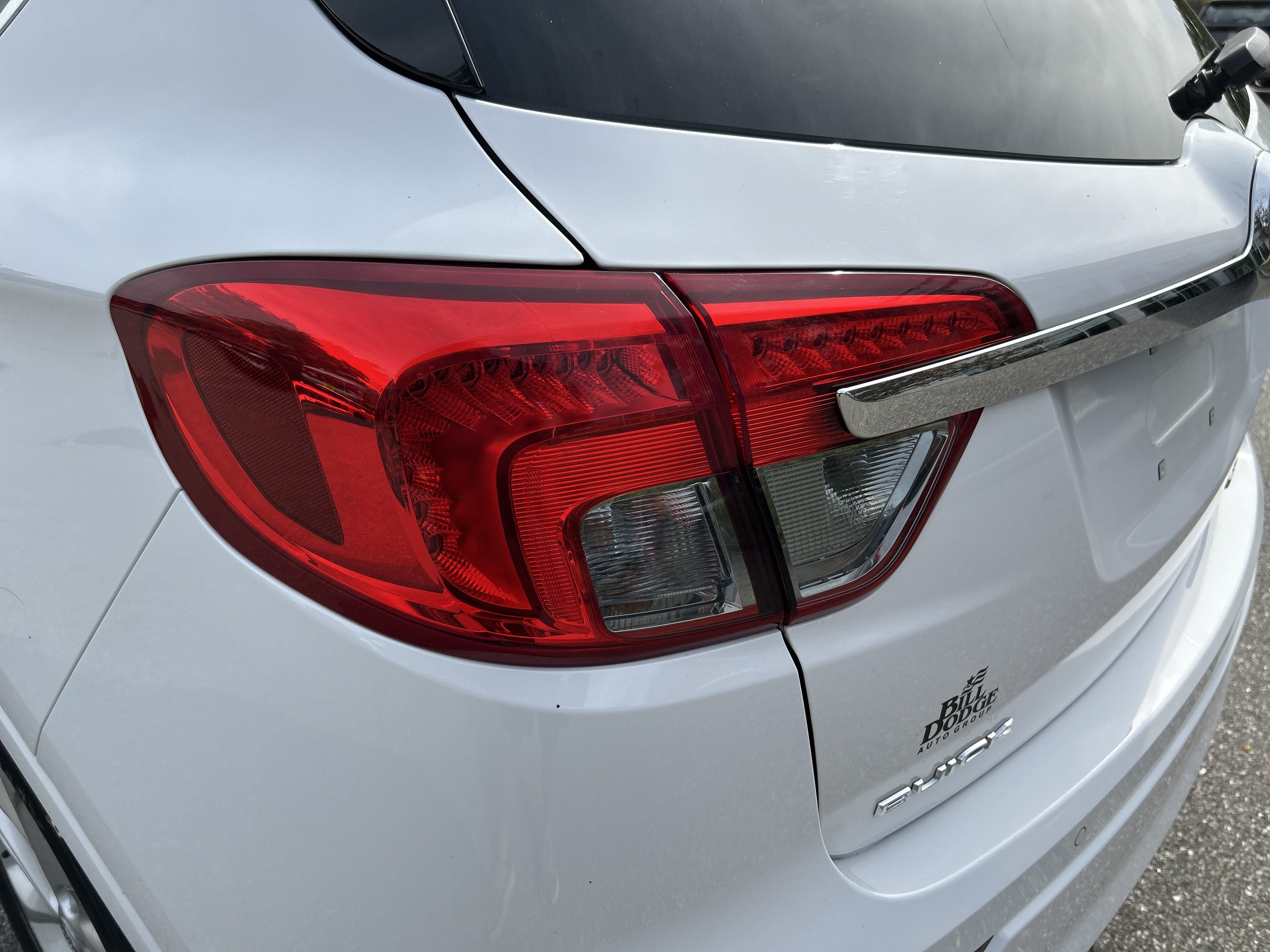Used 2018 Buick Envision Premium w/ Driver Confidence Package AWD/4WD image 14