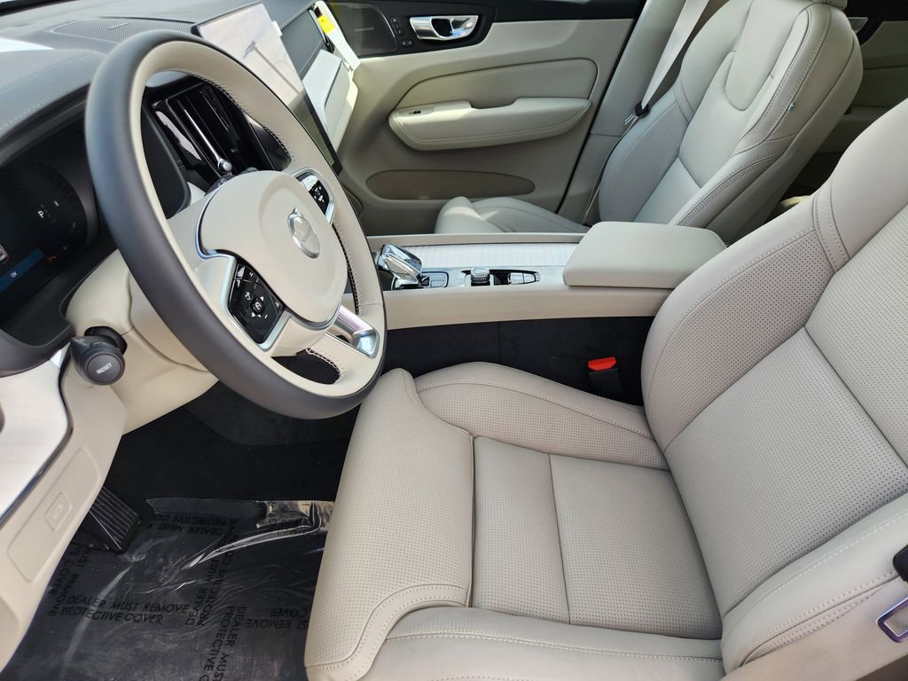 New 2026 Volvo XC60 B5 Ultra w/ Protection Package Premier image 4