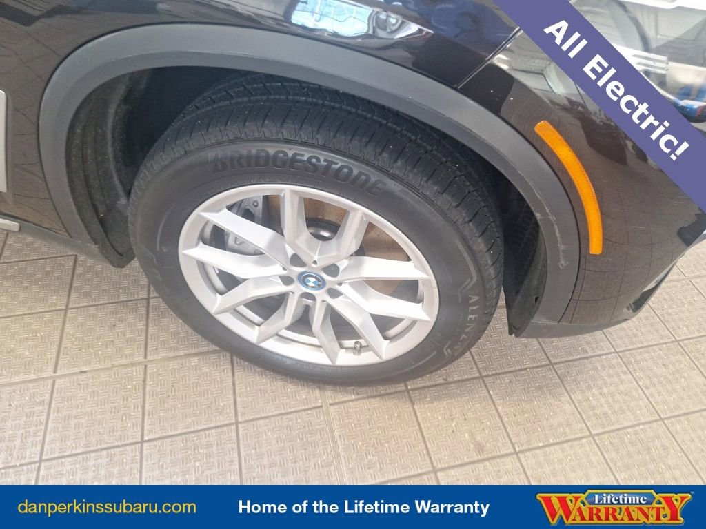 Used 2023 BMW X5 xDrive45e image 32