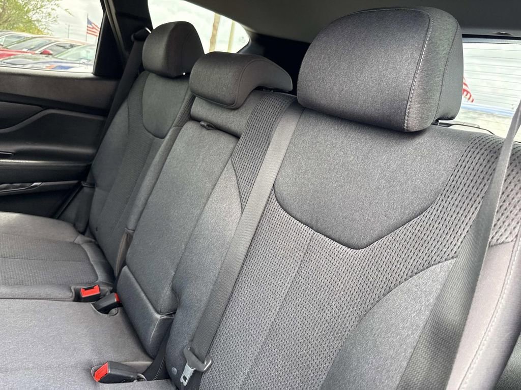 Used 2020 Hyundai Santa Fe SEL image 14