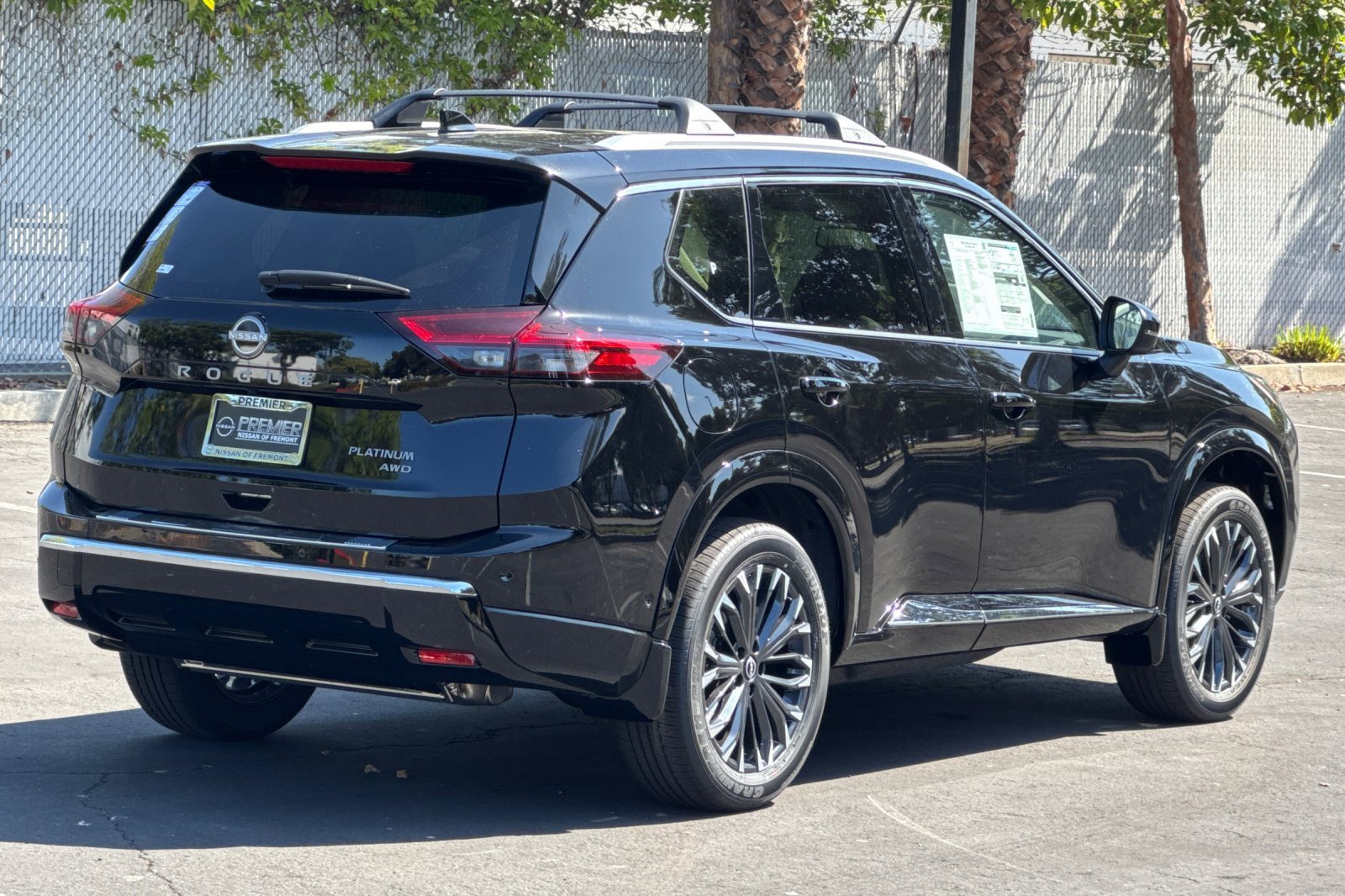 New 2026 Nissan Rogue Platinum w/ Platinum Premium Package image 4