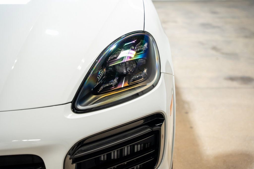Used 2022 Porsche Cayenne GTS image 6
