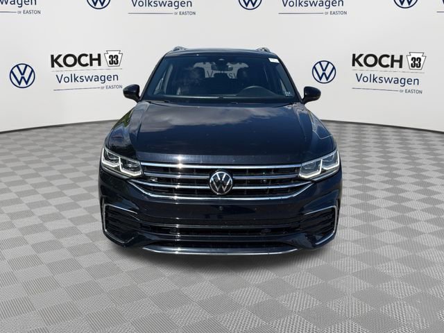 Used 2022 Volkswagen Tiguan SEL R-Line AWD/4WD image 2