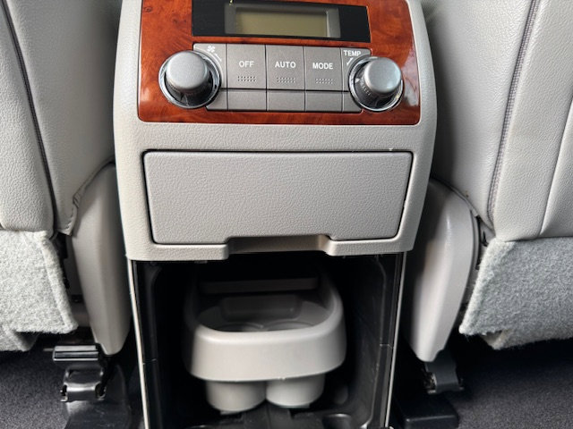 Used 2011 Toyota Highlander Limited image 16