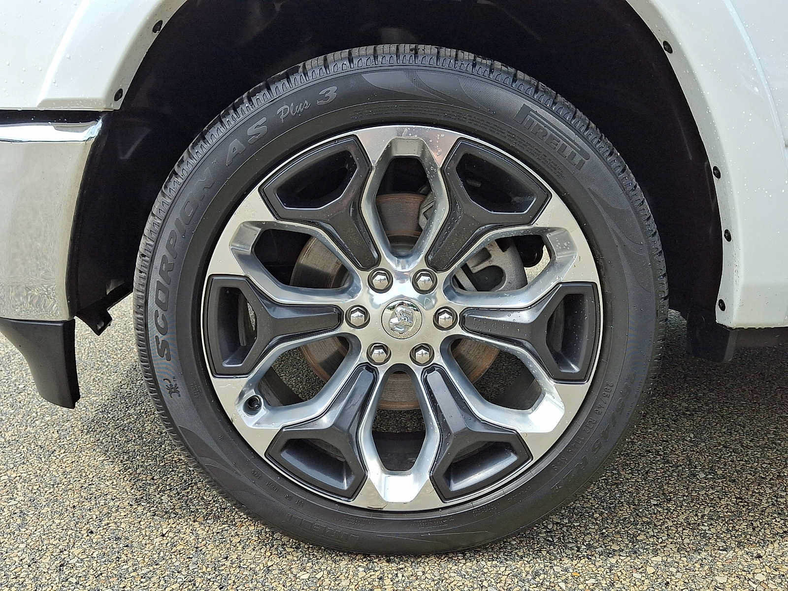 Used 2023 RAM 1500 Limited AWD/4WD image 10