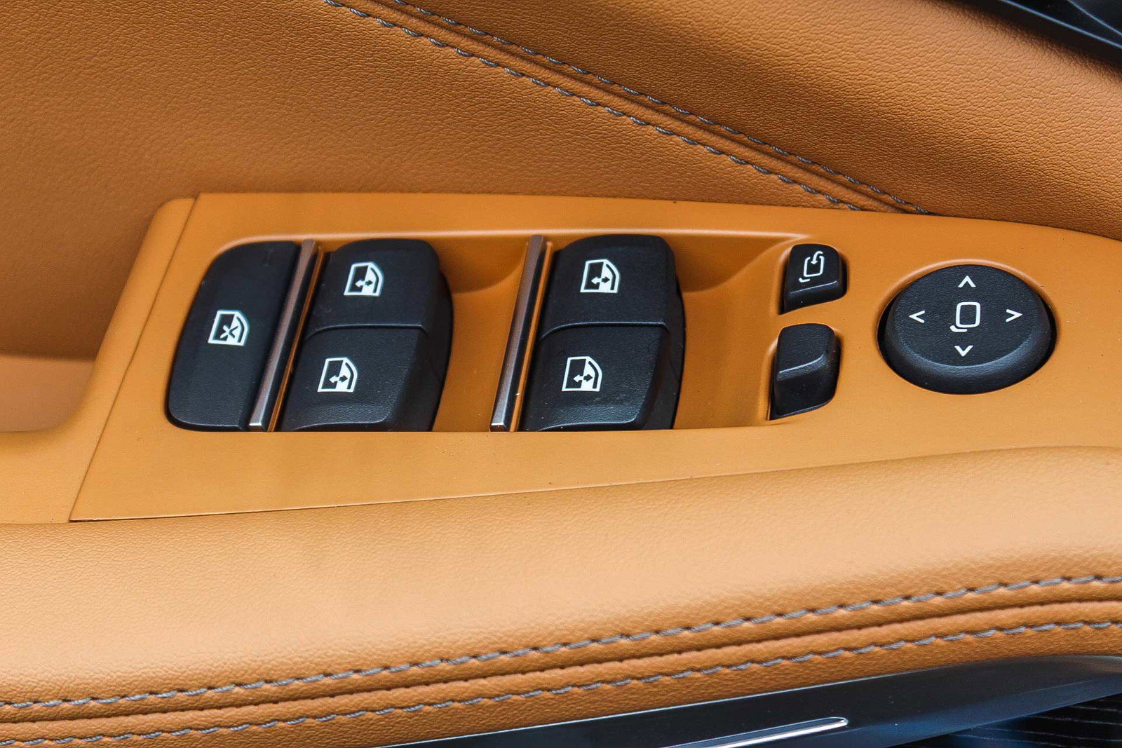 New 2026 BMW X5 M60i w/ Executive Package image 20
