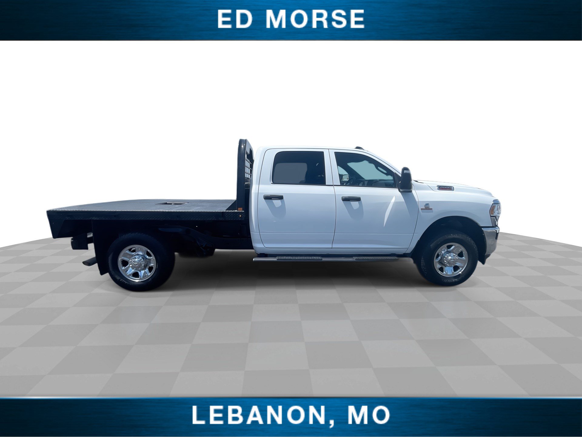 Used 2024 RAM 2500 Tradesman w/ Chrome Appearance Group AWD/4WD image 9