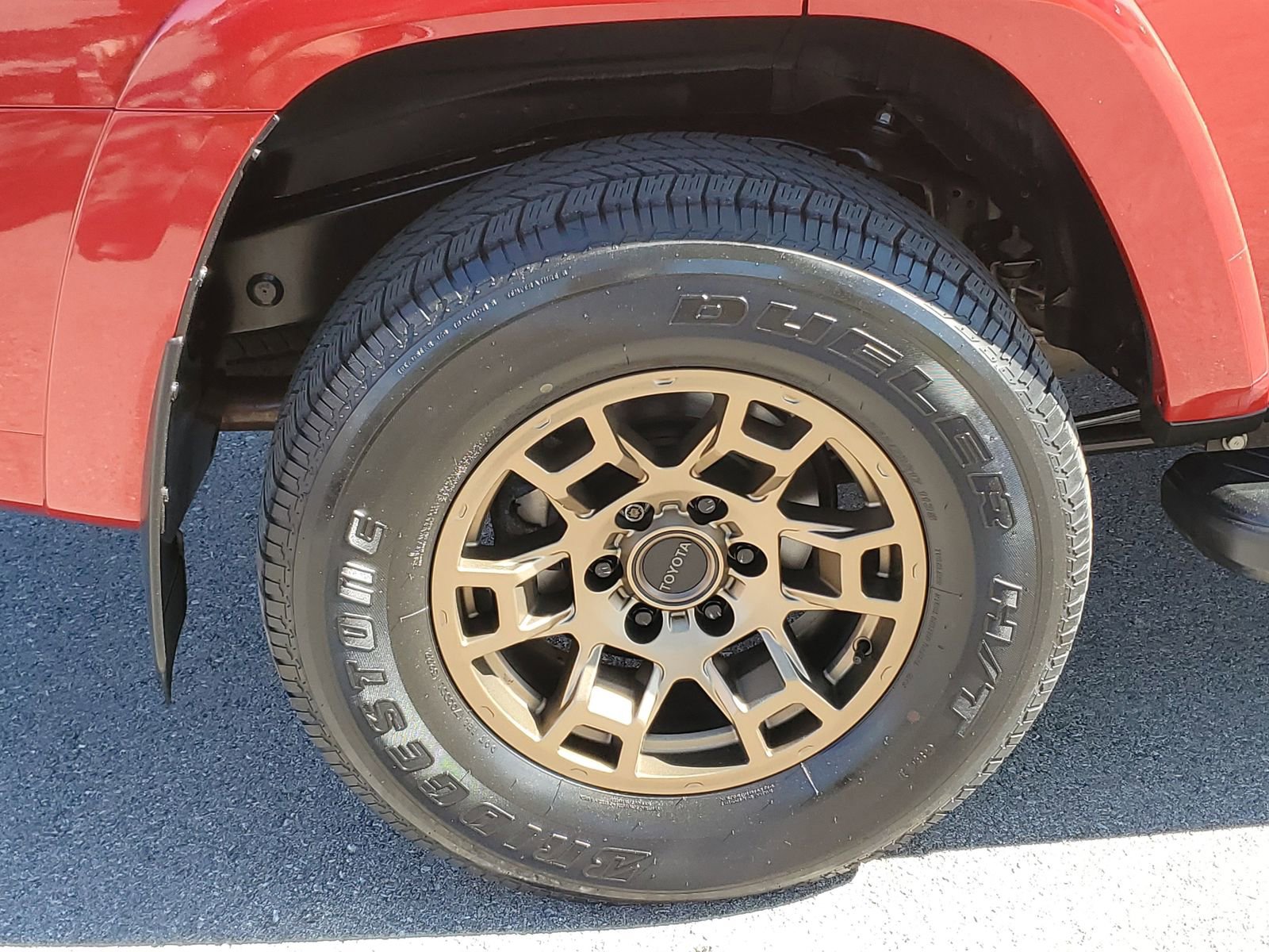 Certified 2023 Toyota 4Runner 40th Anniversary SE AWD/4WD image 5