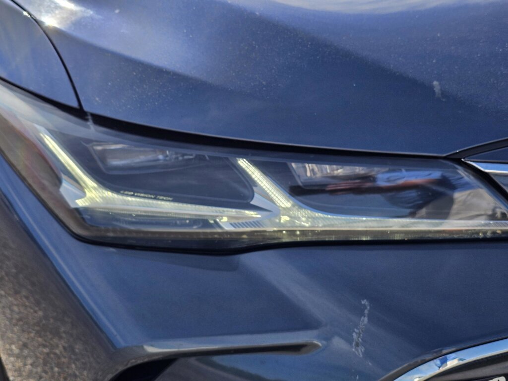 Used 2022 Toyota Avalon Limited w/ Advanced Safety Package image 4