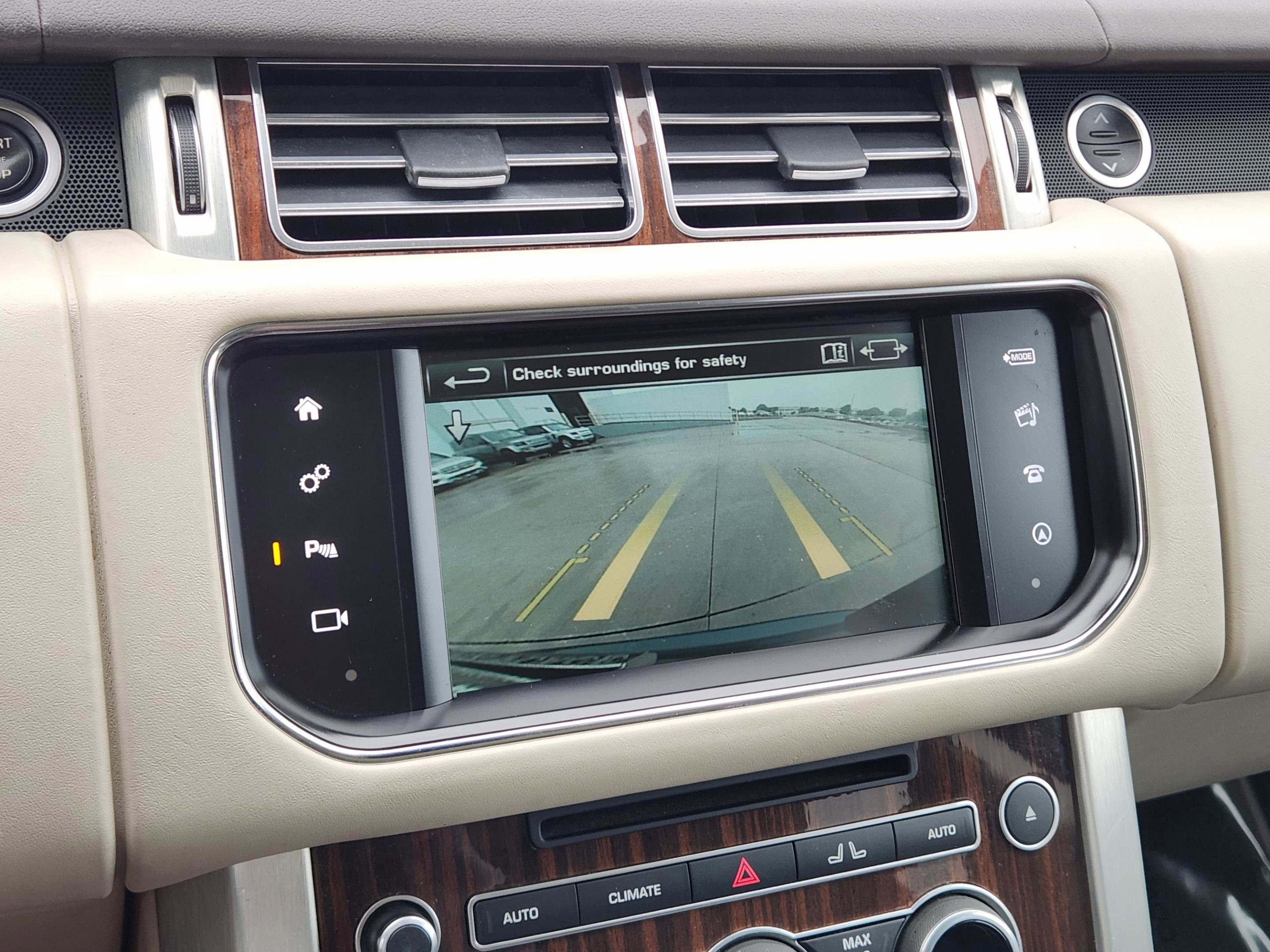 Used 2016 Land Rover Range Rover HSE AWD/4WD image 12