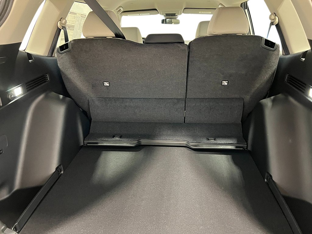Used 2025 Honda CR-V LX image 27