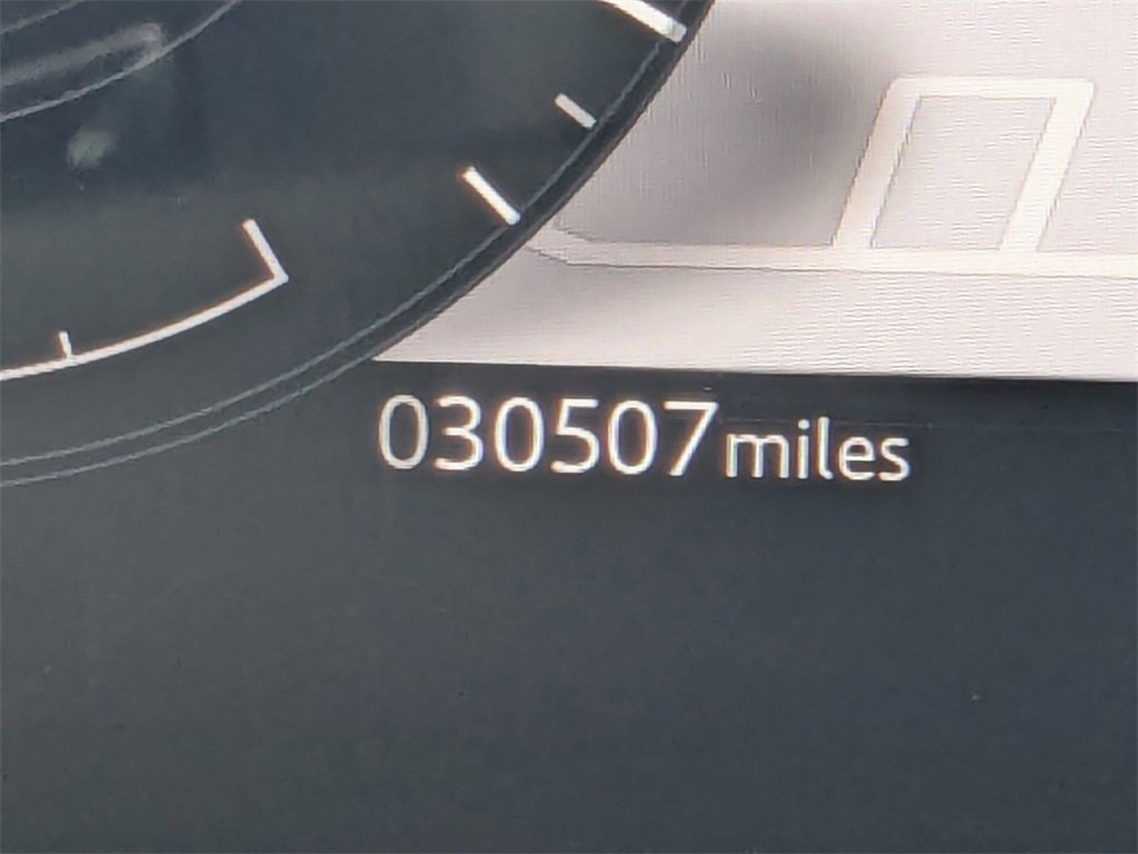 Used 2021 Land Rover Range Rover Velar R-Dynamic HSE image 33