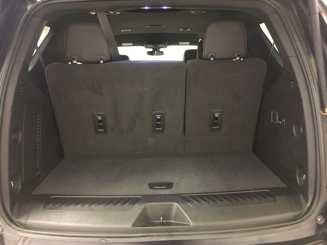 Used 2022 Chevrolet Tahoe LT w/ Luxury Package image 14