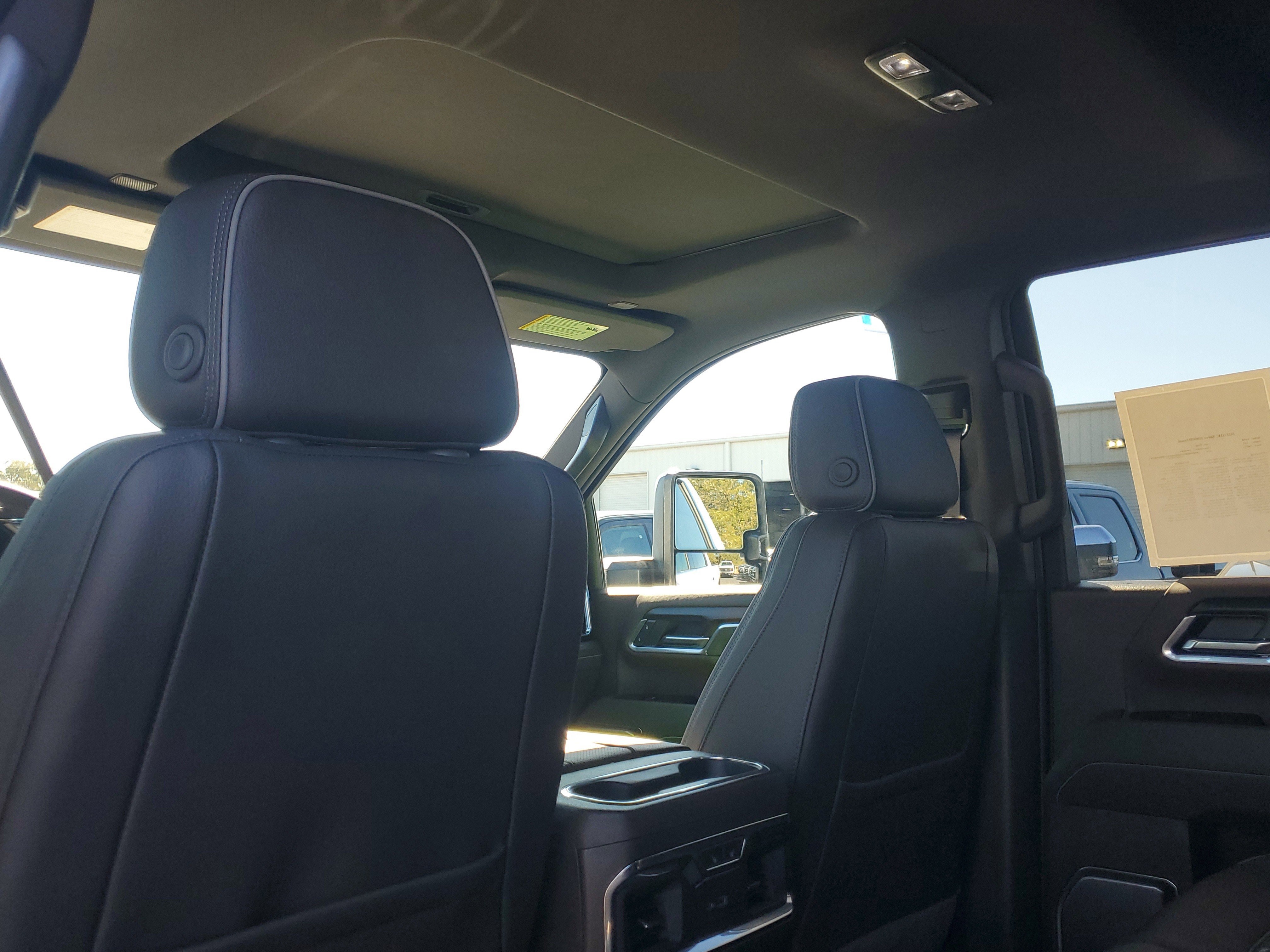 Used 2025 GMC Sierra 2500 Denali w/ Denali Reserve Package image 13