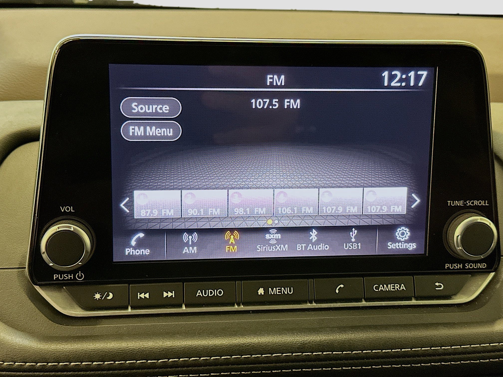 Used 2023 Nissan Rogue S AWD/4WD image 21