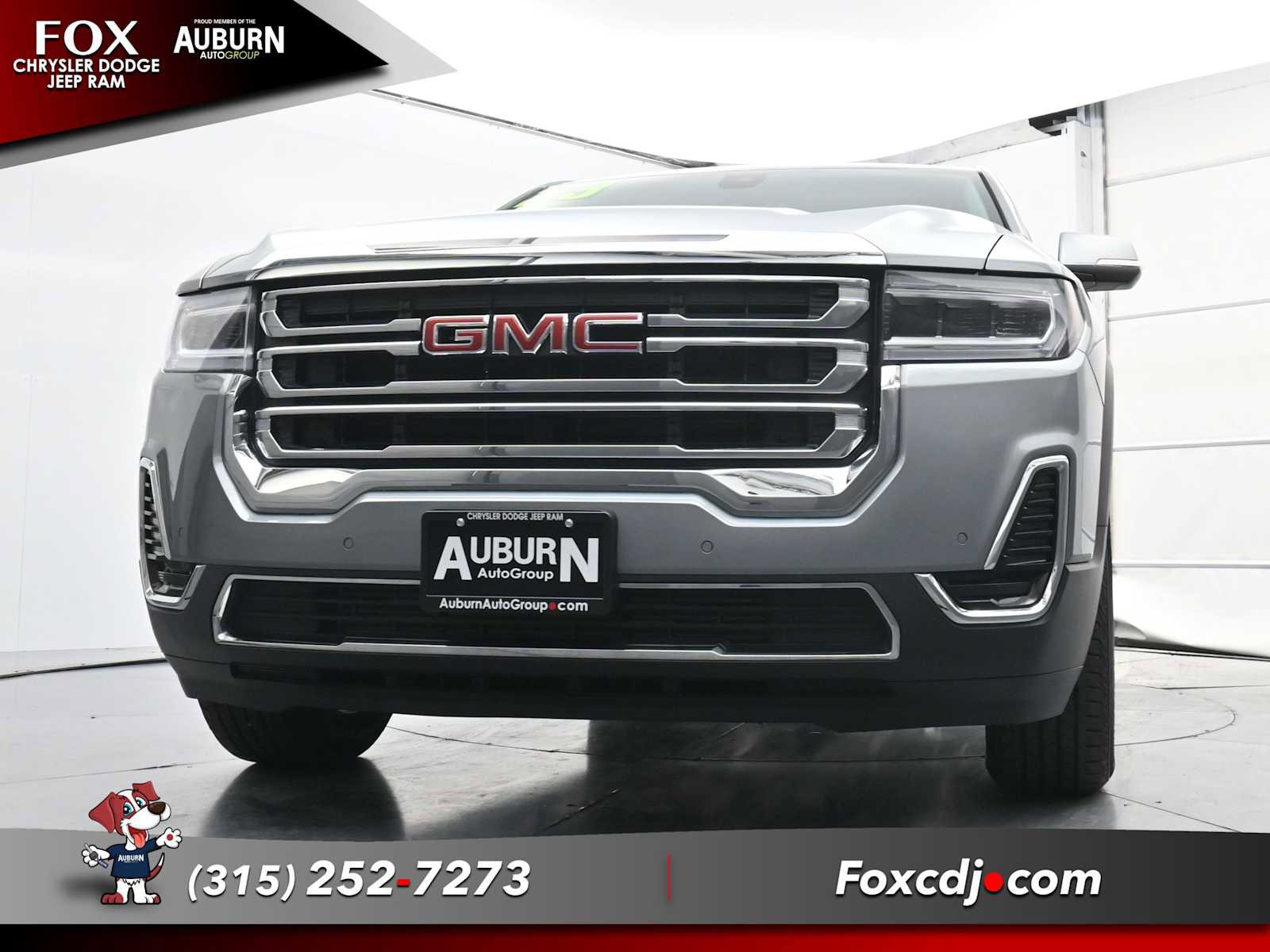 Used 2023 GMC Acadia SLE w/ Driver Convenience Package image 14