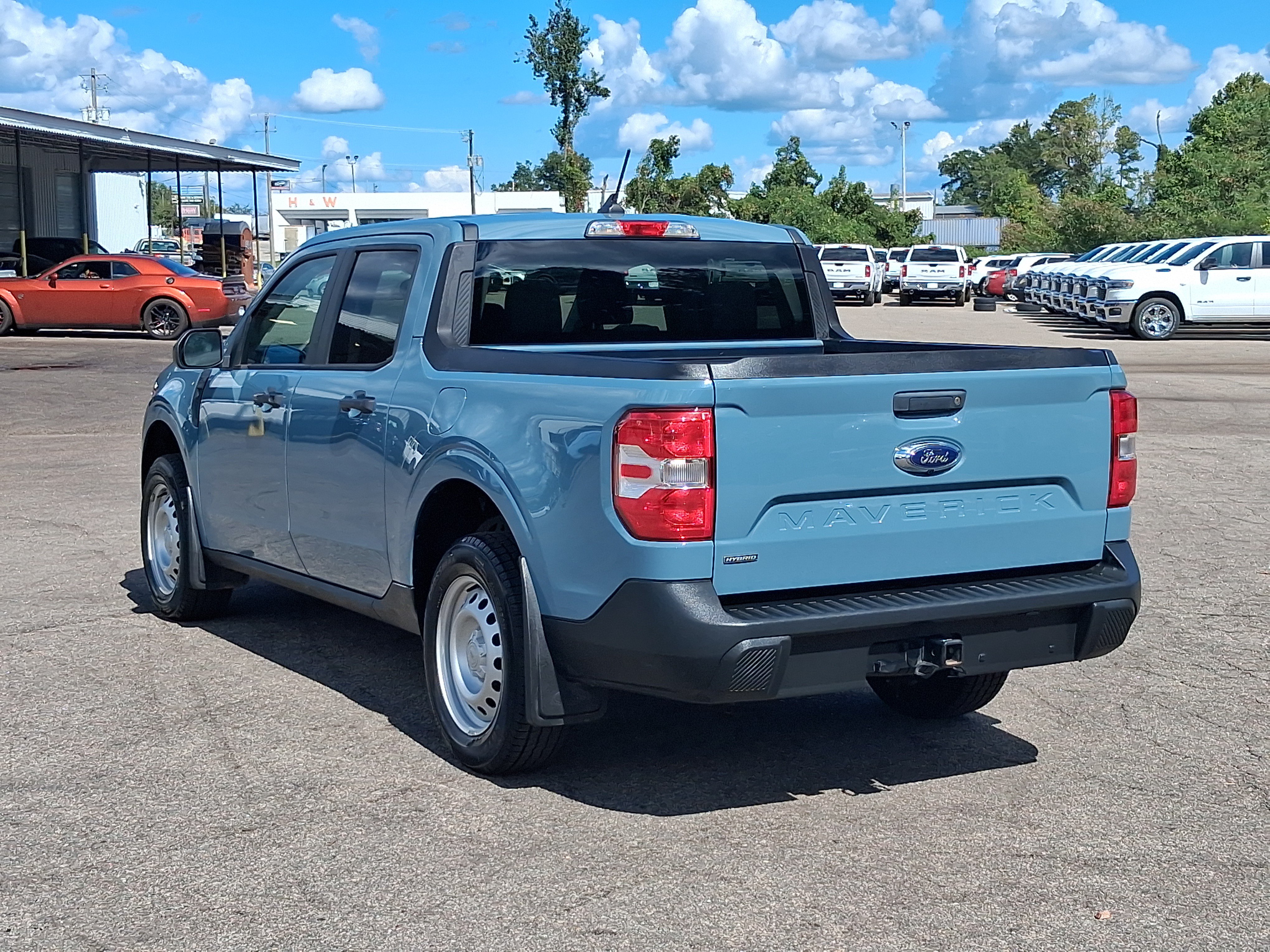 Used 2022 Ford Maverick XL FWD image 5