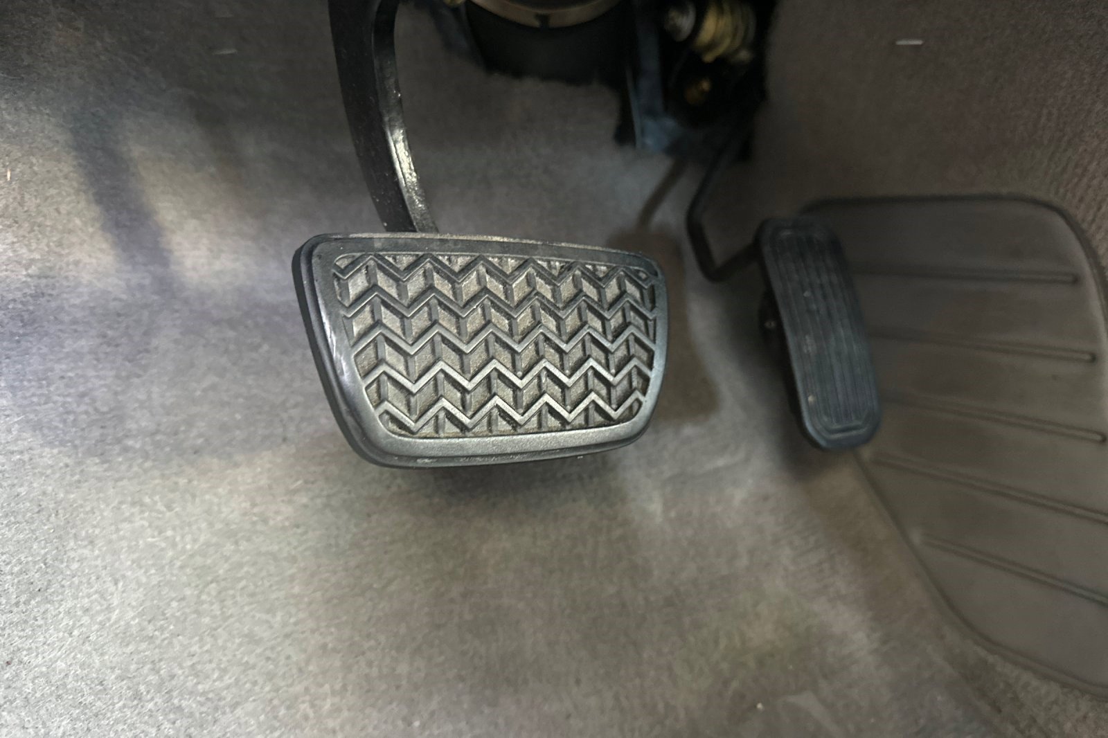 Used 2004 Toyota Camry LE image 37