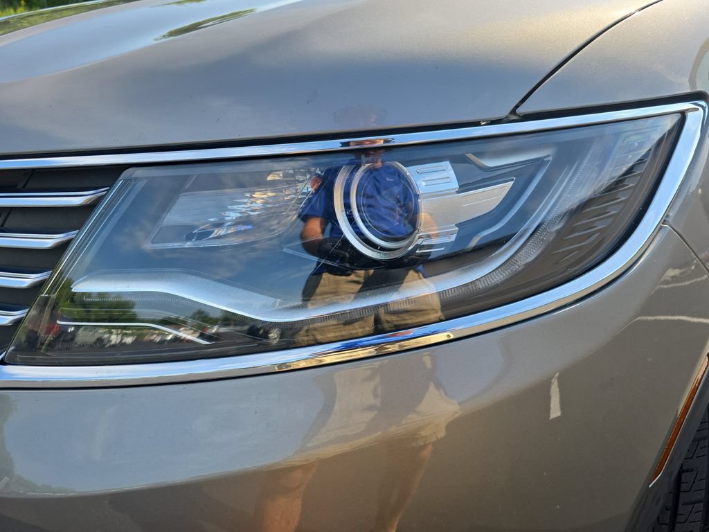 Used 2017 Lincoln MKX Reserve w/ Lincoln MKX Climate Package AWD/4WD image 36